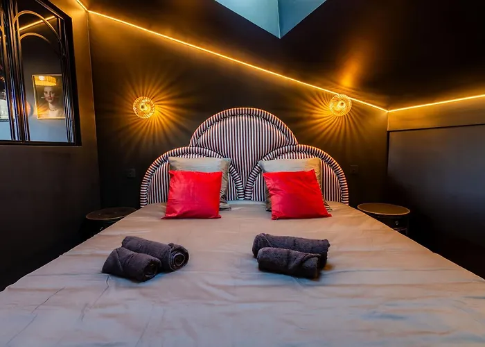 Appartement Terrasse - 2min Gare - Local Velos Motos - Clim