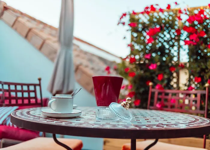 Terrasse - 2min Gare - Local Velos Motos - Clim Appartement Bordeaux